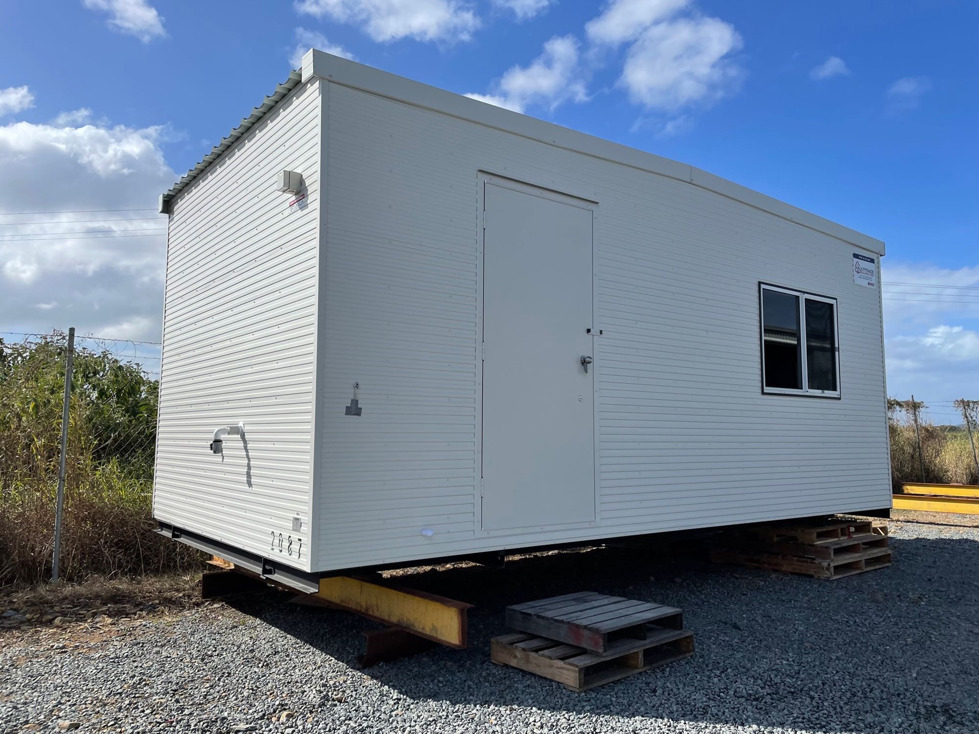 6x 14.4 Mobile Crib Room