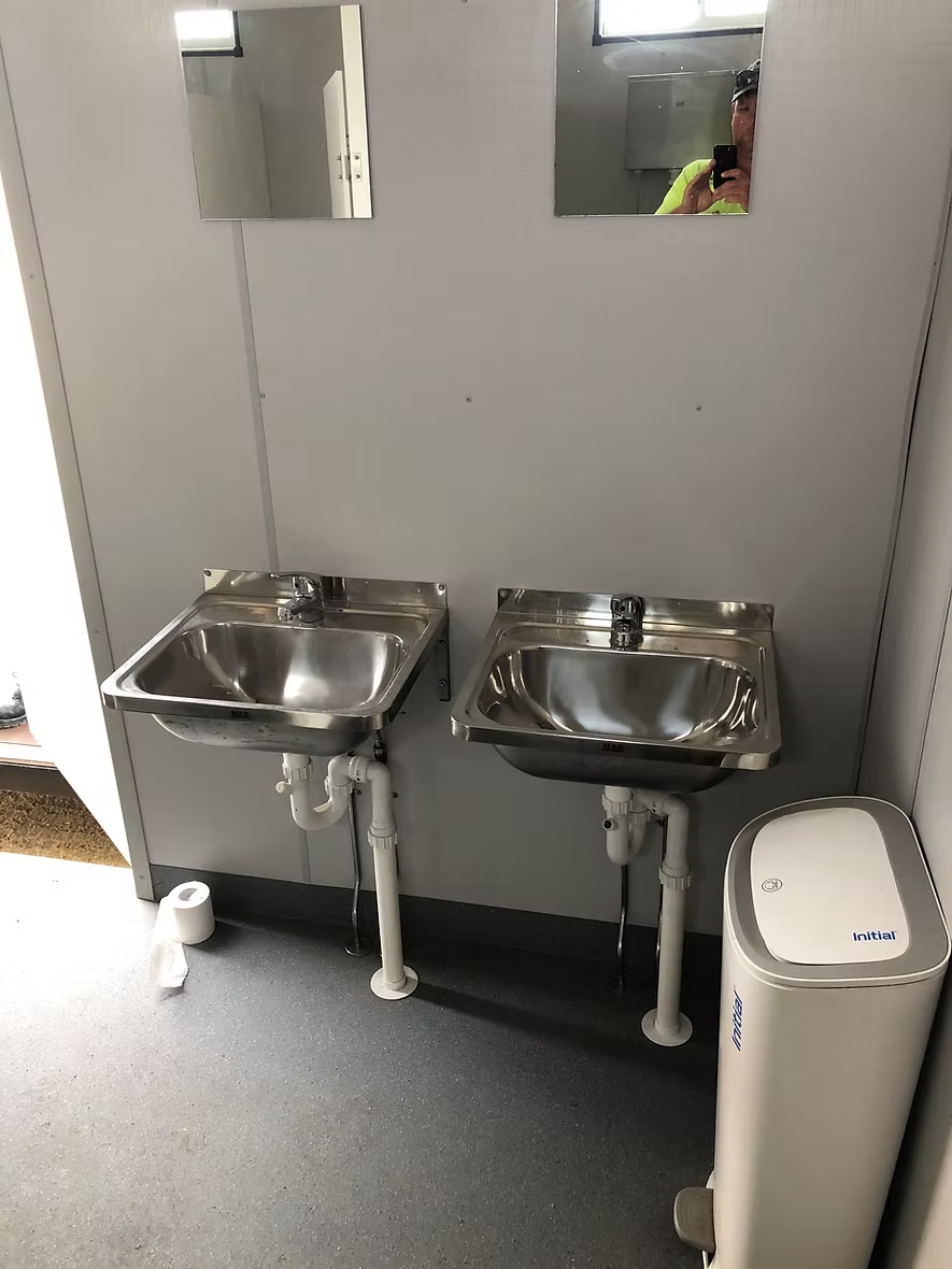 3.6x2.4m Toilet - View 4