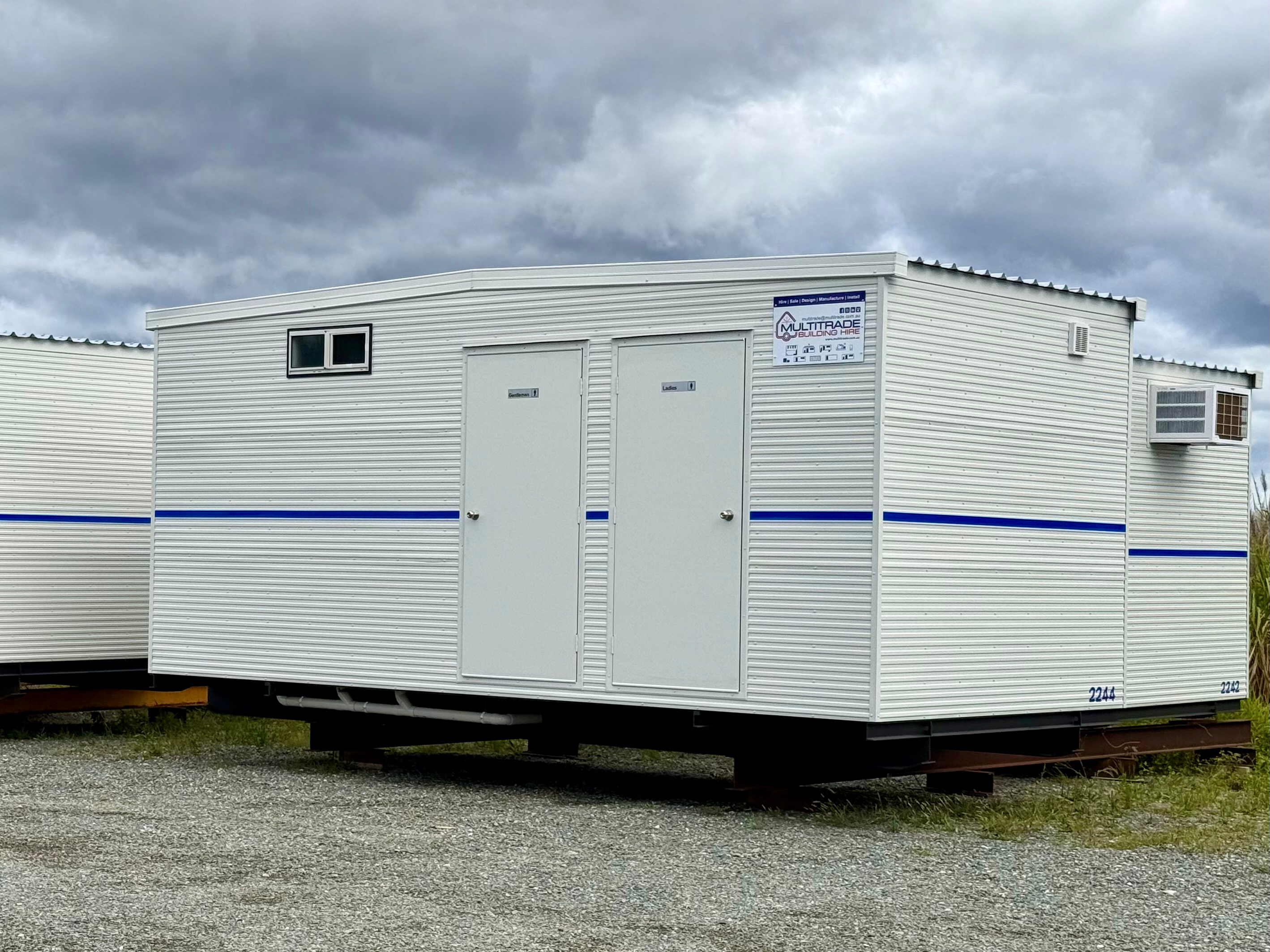 6x3m Toilet Block - View 8
