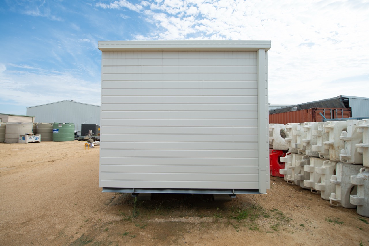 9.6x3m Living Quarters - View 2